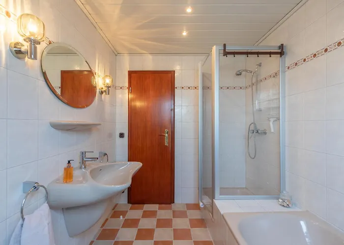 Loggiastuuv Gesamt *